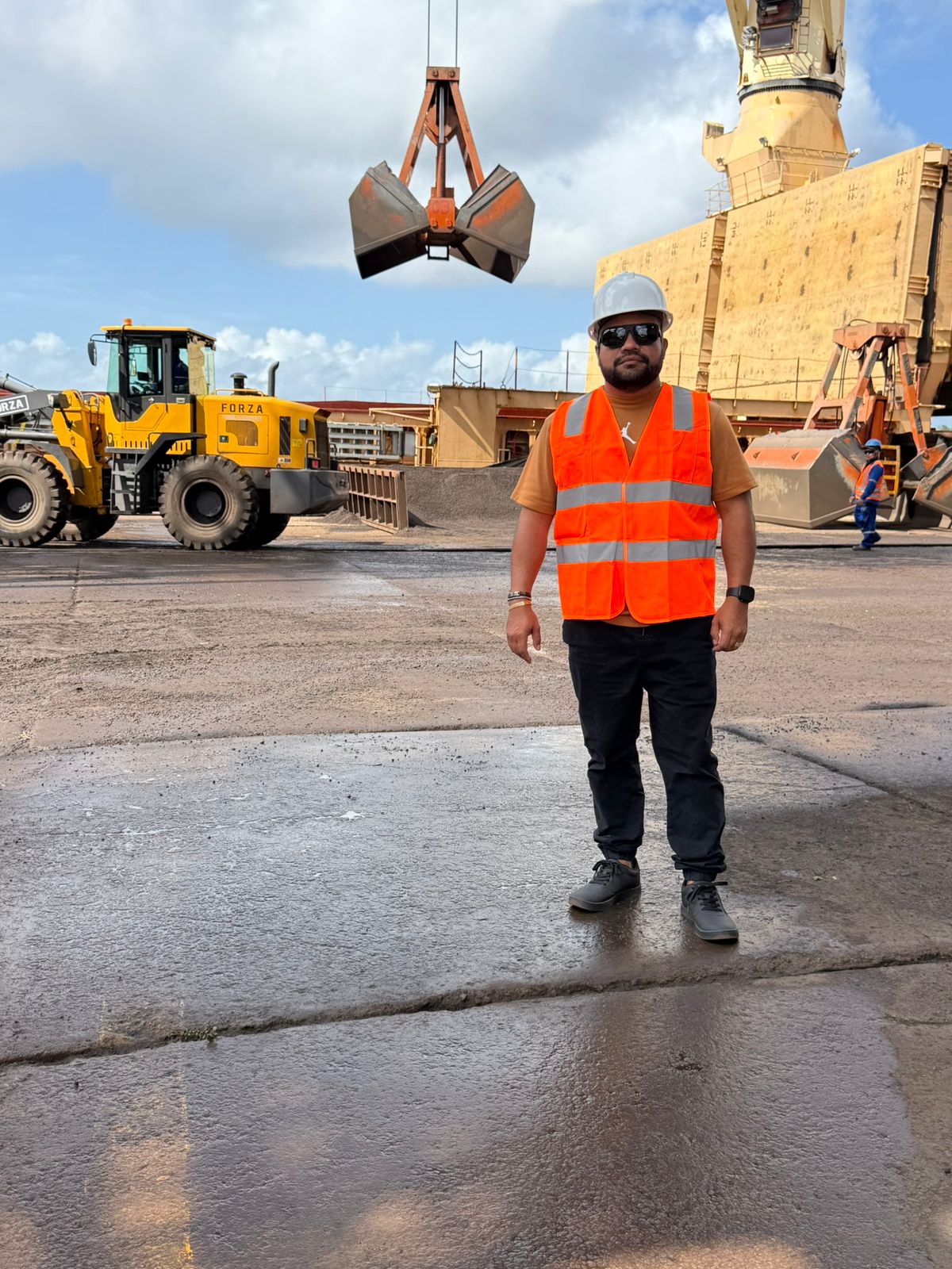 Caminhões pesados Brasil Store para transporte de carga